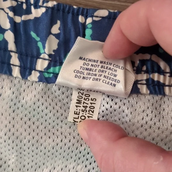 Vineyard Vines Blue Fish Swim Trunks Size XL